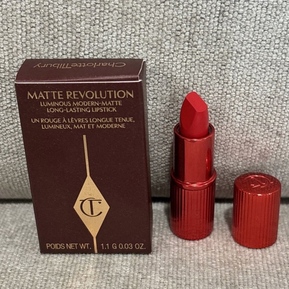 5/$25! Charlotte Tilbury Matte Revolution Lipstick Trial Size Hollywood Vixen